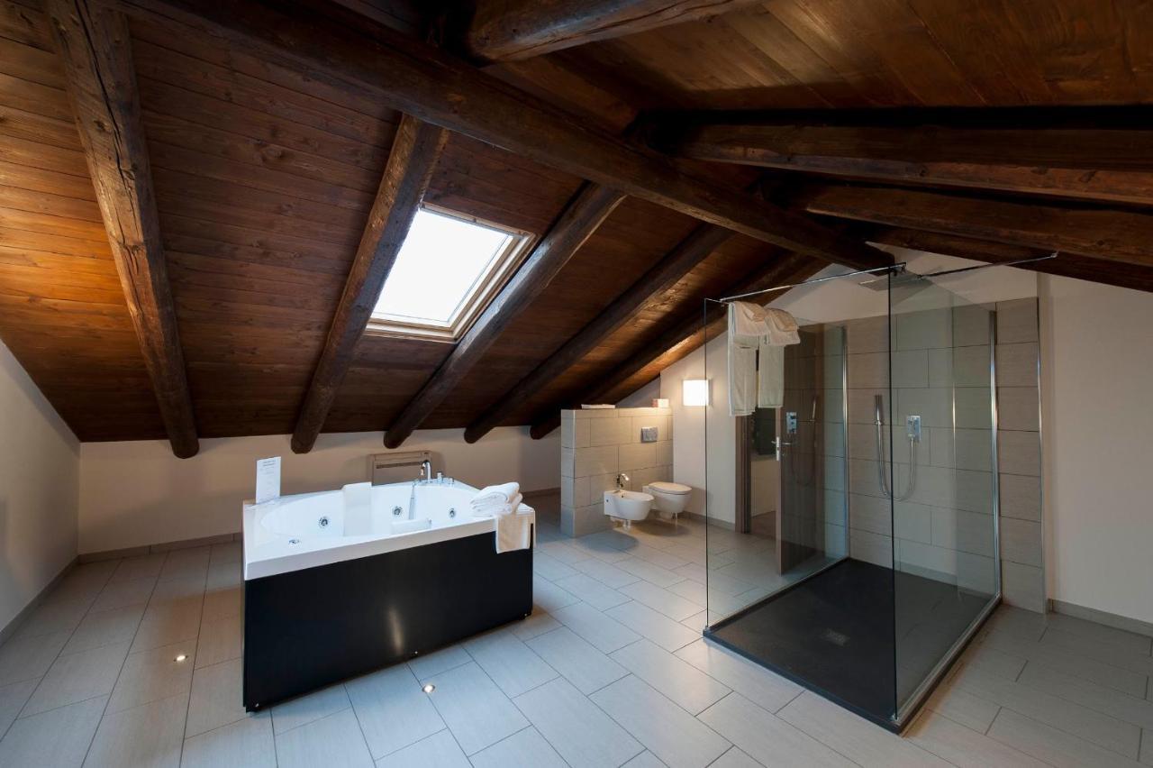 Hotel Ultimo Borgo Settimo Torinese Exterior photo