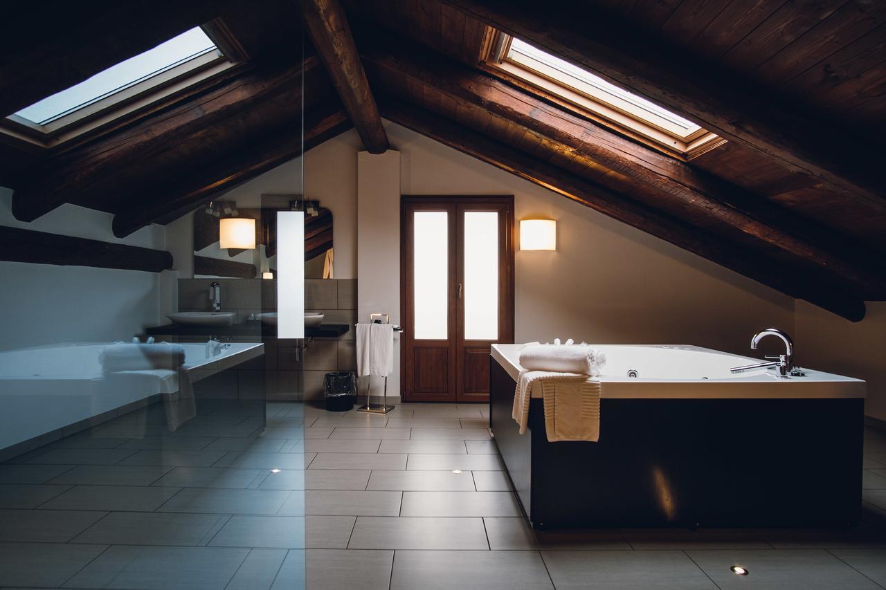 Hotel Ultimo Borgo Settimo Torinese Exterior photo