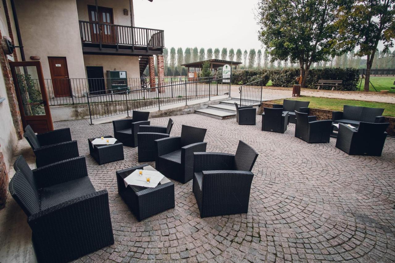 Hotel Ultimo Borgo Settimo Torinese Exterior photo